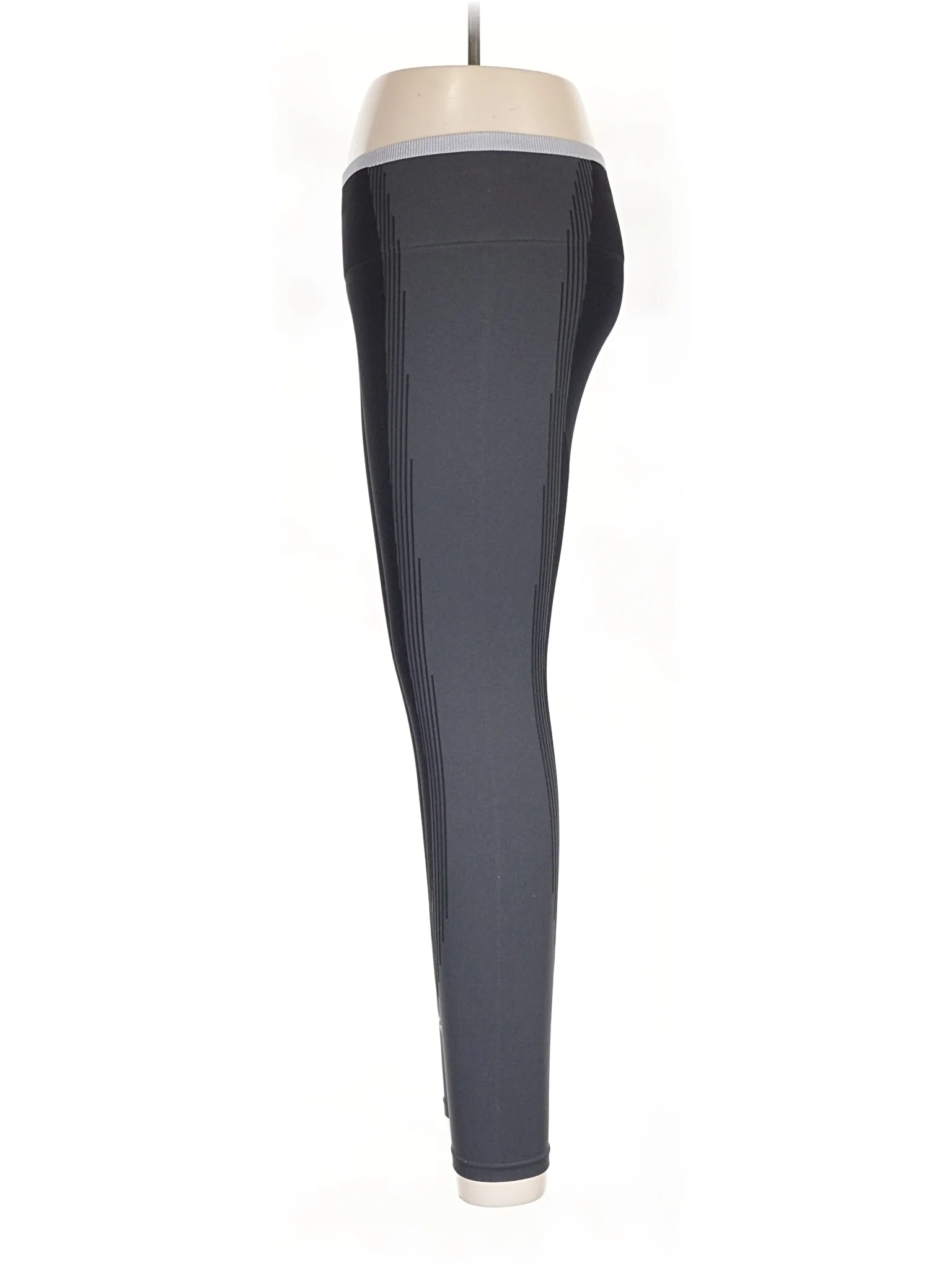 Active Pants - Image 4