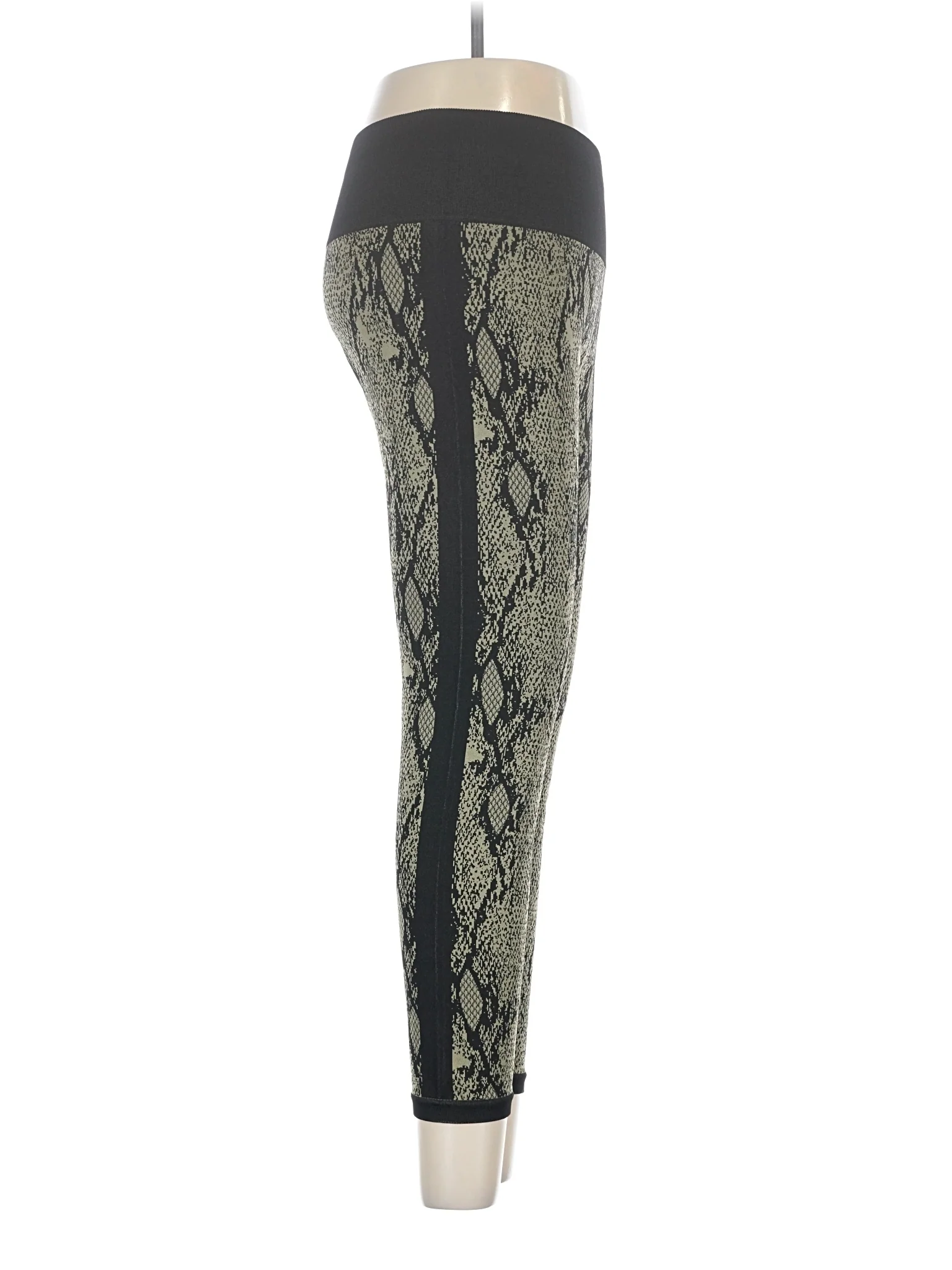 Active Pants - Image 3