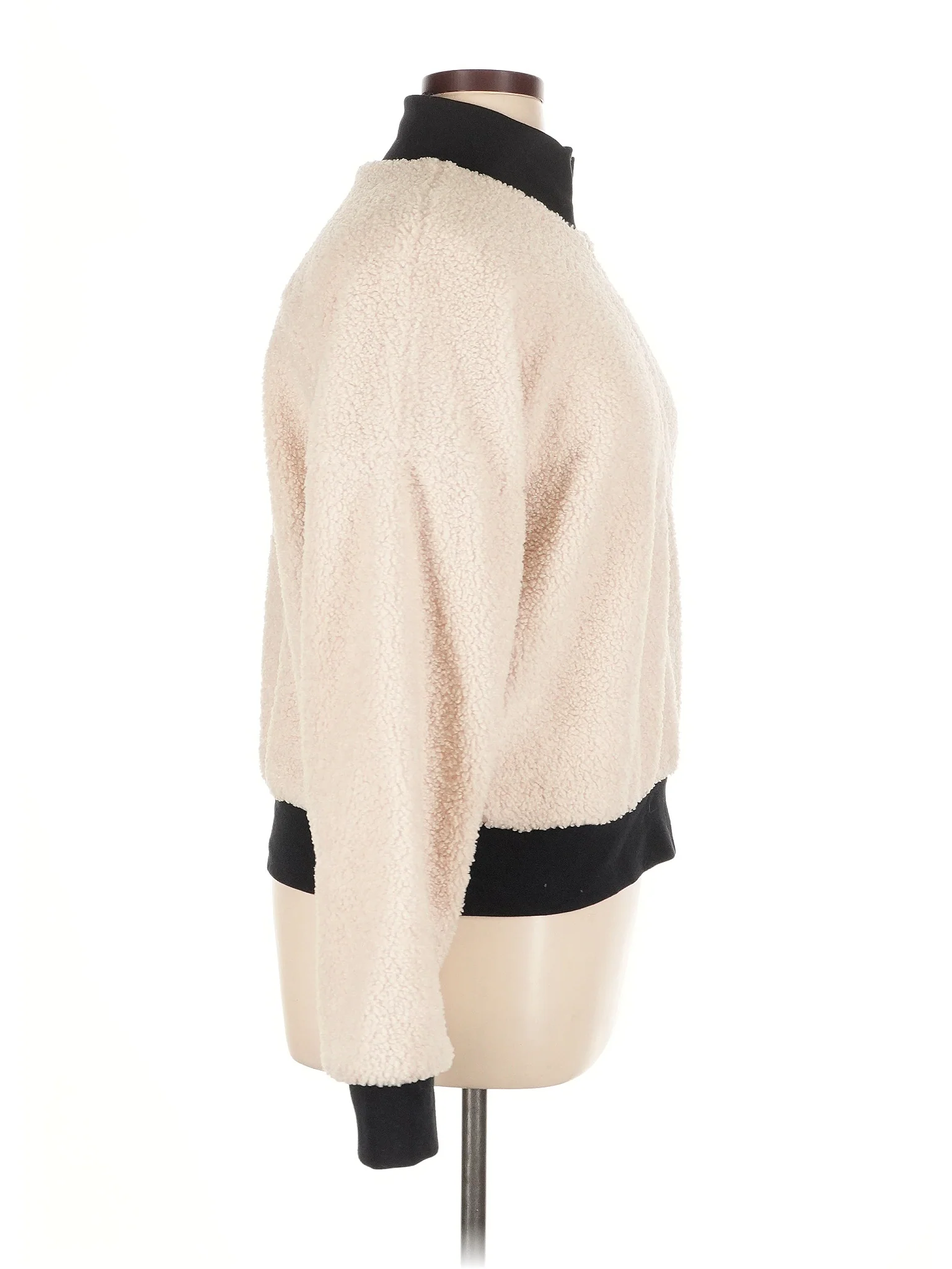 Fleece - Image 3
