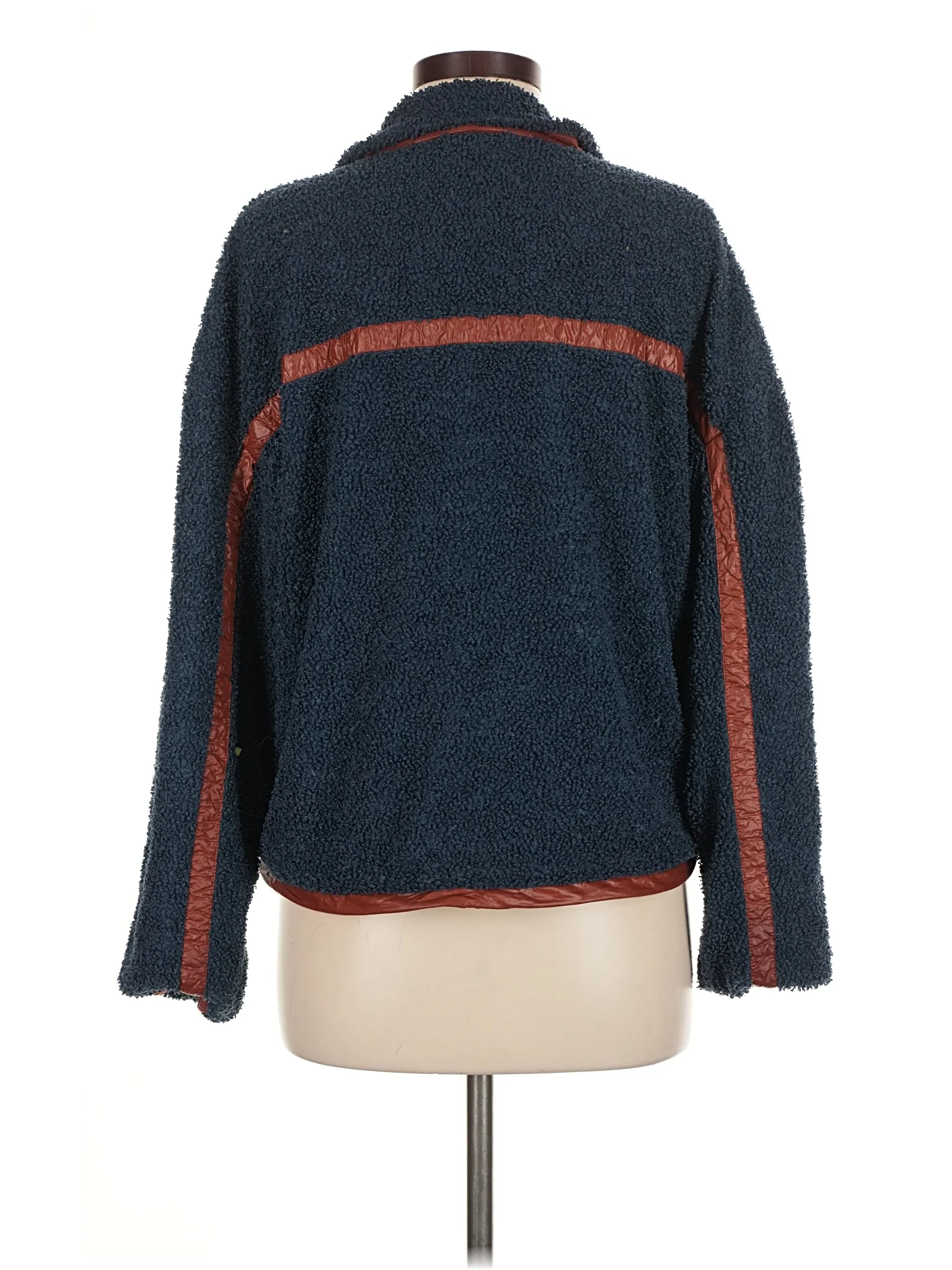 Fleece - Image 2